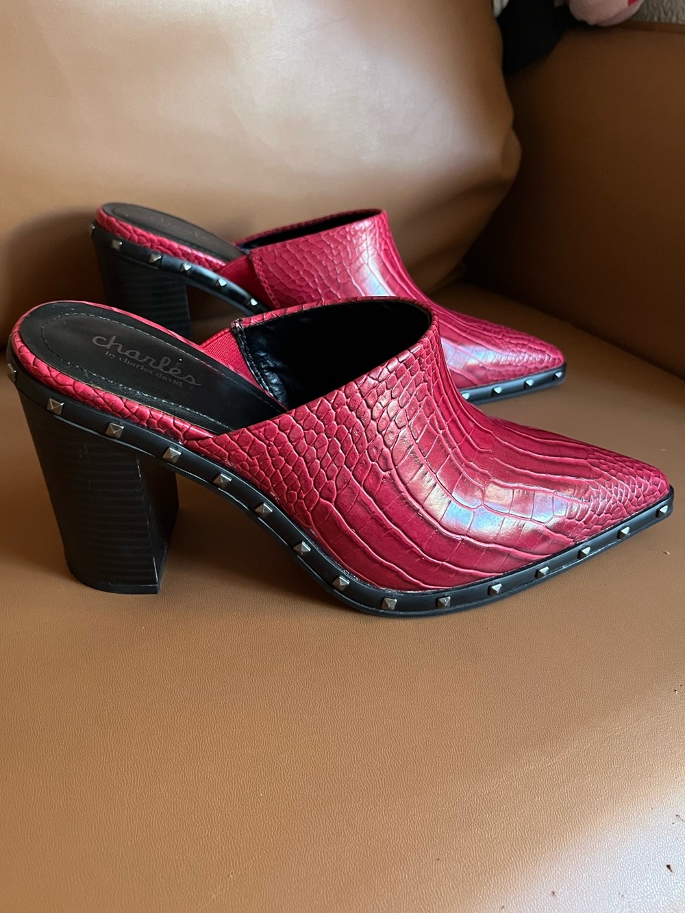 Charles by Charles David Shoes Mules Red Textured Croc Platform Studded size 9